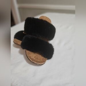 Bear Paw Faux Fur Sandals